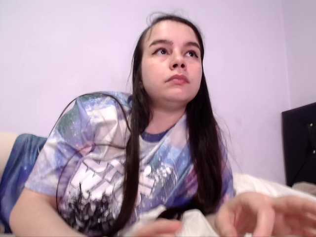 Lona-S's BongaCams show and profile