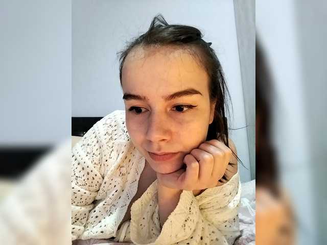 Lona-S's BongaCams show and profile