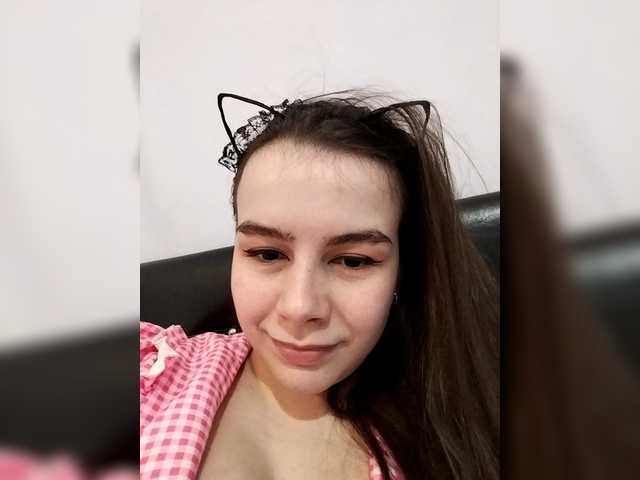 Lona-S's BongaCams show and profile