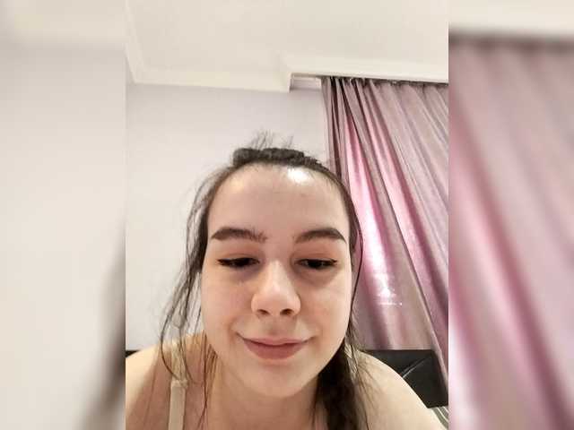 Lona-S's BongaCams show and profile