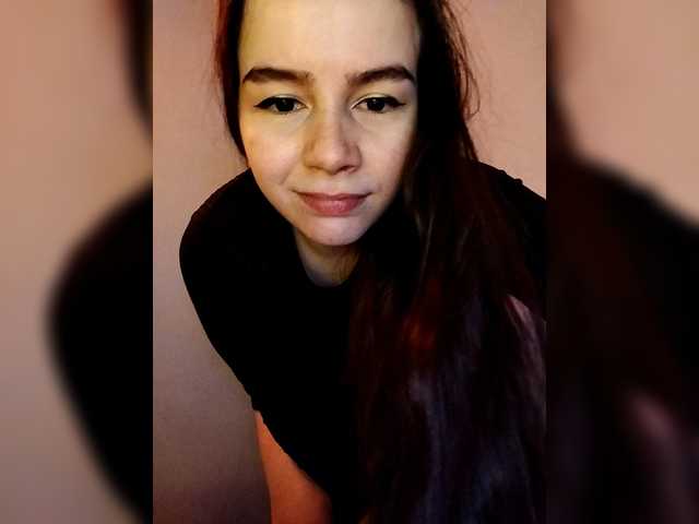 Lona-S's BongaCams show and profile