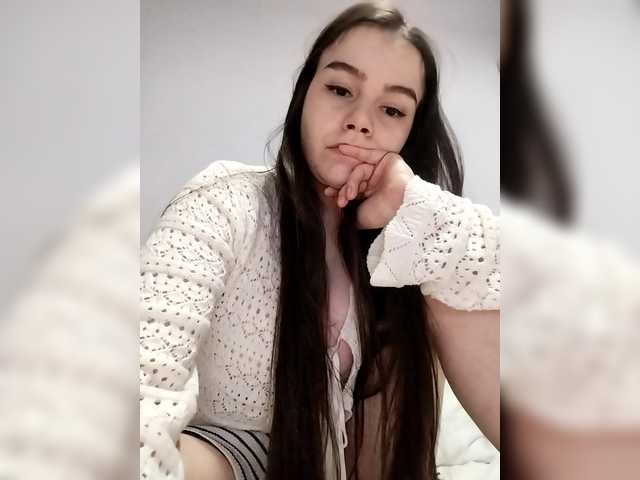 Lona-S's BongaCams show and profile