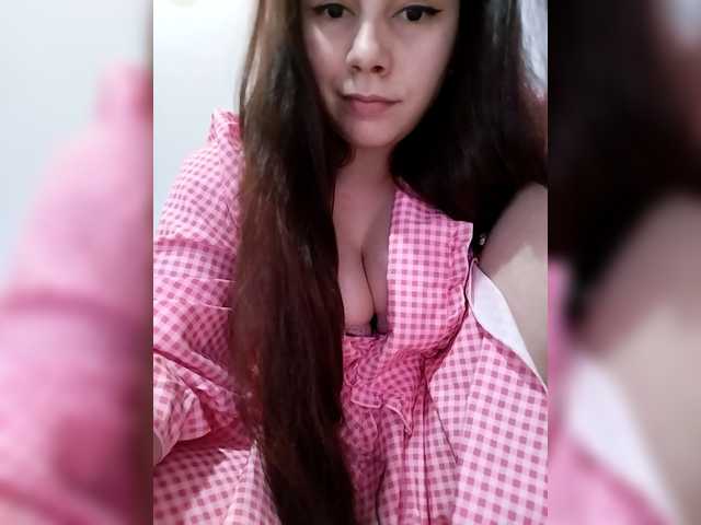 Lona-S's BongaCams show and profile