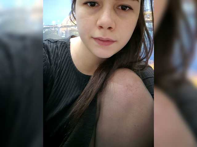 Lona-S's BongaCams show and profile