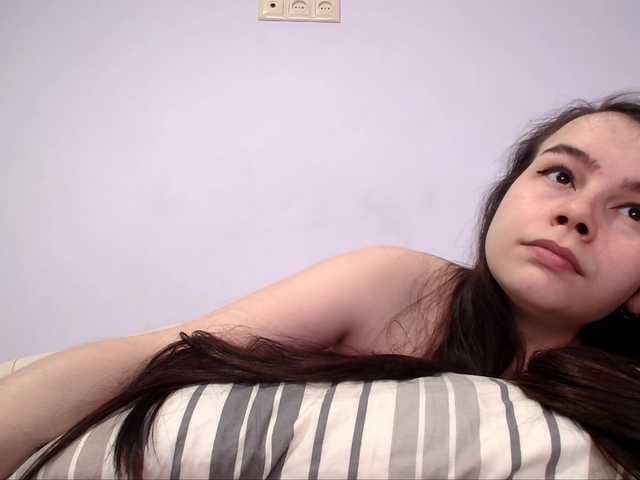 Lona-S's BongaCams show and profile