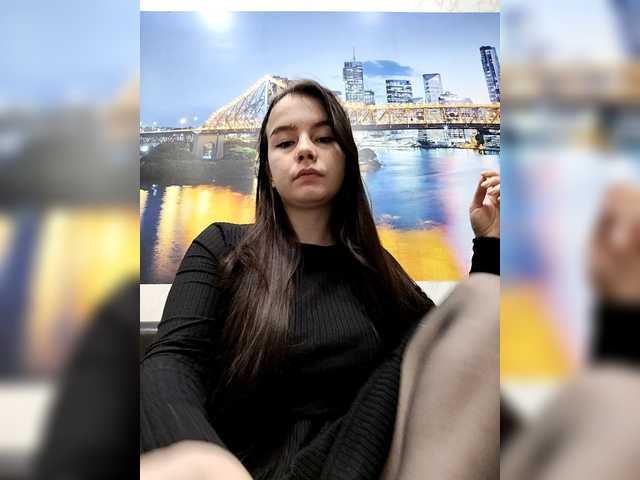 Lona-S's BongaCams show and profile