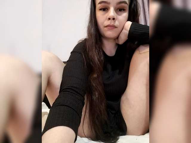 Lona-S's BongaCams show and profile