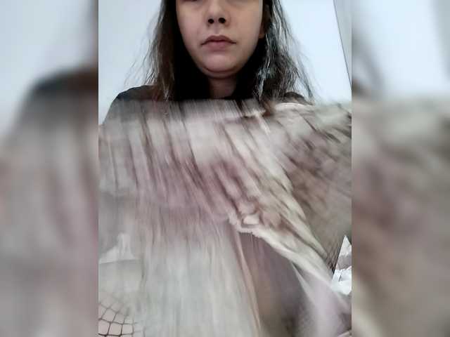 Lona-S's BongaCams show and profile