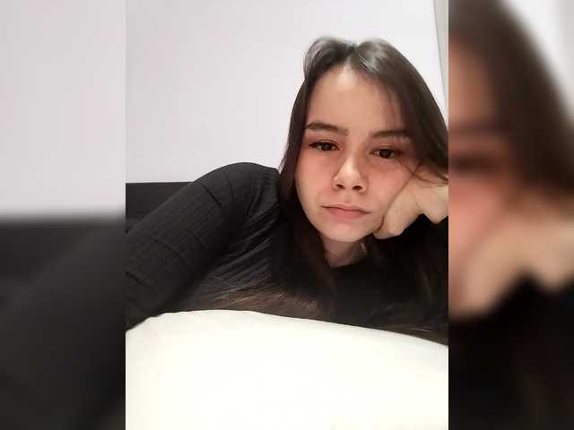 Lona-S's BongaCams show and profile