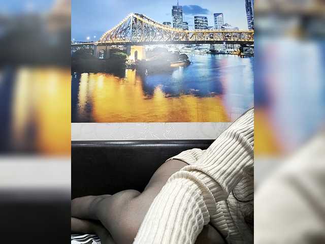 Lona-S's BongaCams show and profile