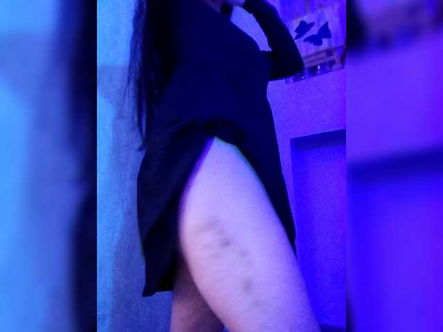 Lona-S's BongaCams show and profile