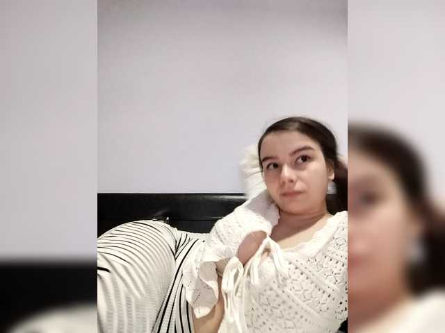 Lona-S's BongaCams show and profile