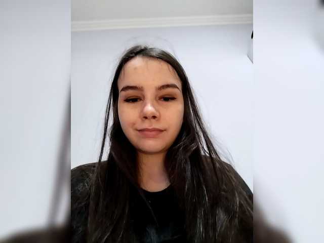 Lona-S's BongaCams show and profile