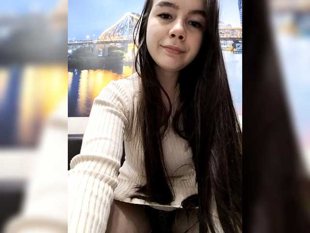 Lona-S's BongaCams show and profile
