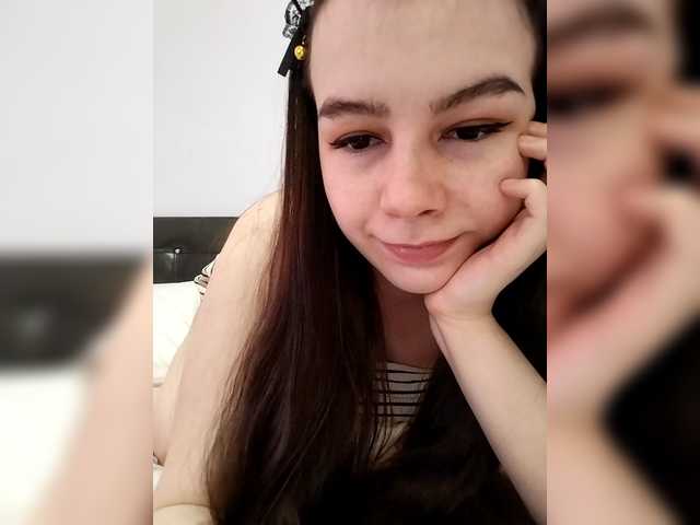 Lona-S's BongaCams show and profile