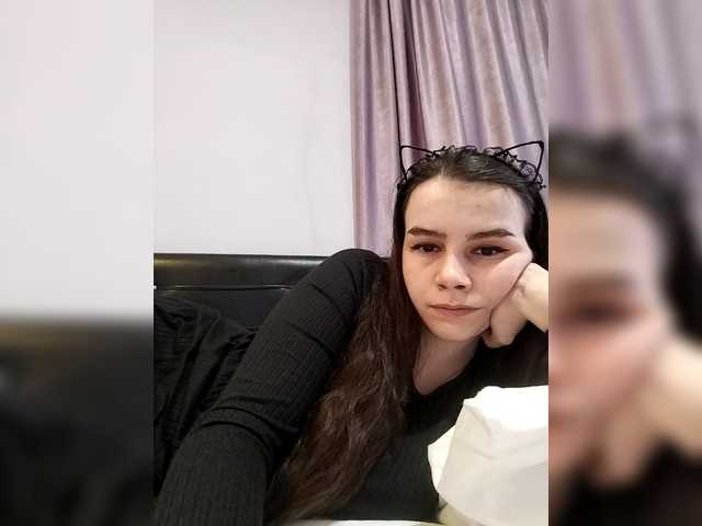 Lona-S's BongaCams show and profile