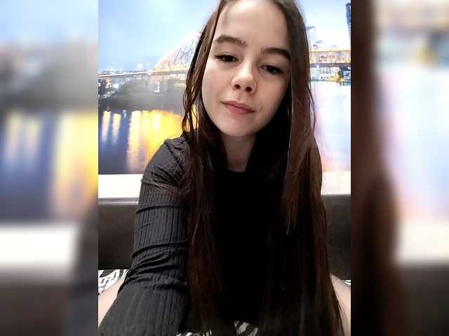 Lona-S's BongaCams show and profile