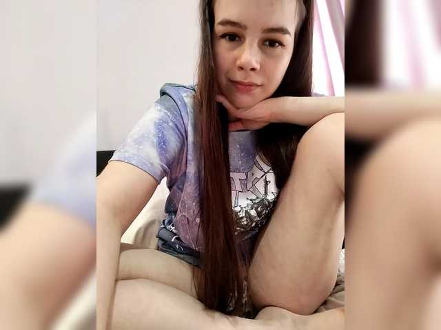 Lona-S's BongaCams show and profile