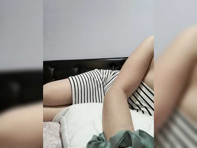 Lona-S's BongaCams show and profile