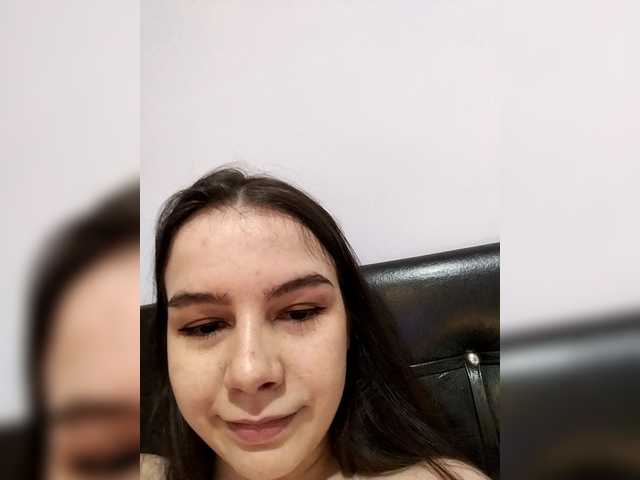 Lona-S's BongaCams show and profile