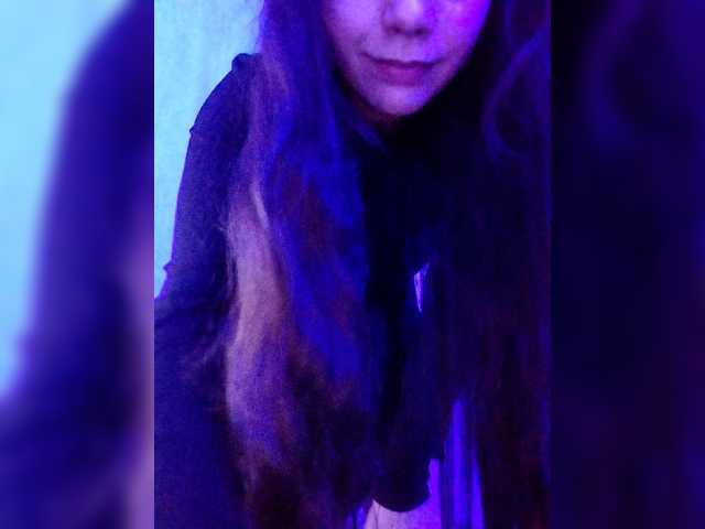 Lona-S's BongaCams show and profile