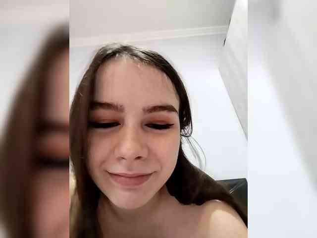 Lona-S Live Webcam on BongaCams