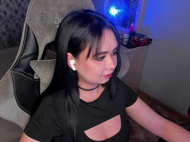 -Carolina-'s BongaCams show and profile