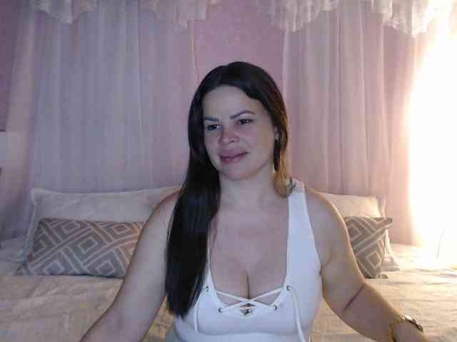 AliceBraga webcam