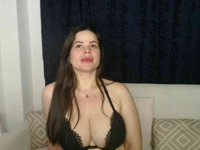 AliceBraga webcam