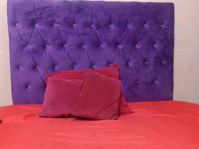 sexyeboncurvy webcam