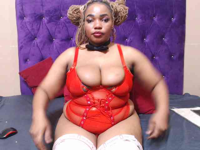 sexyeboncurvy