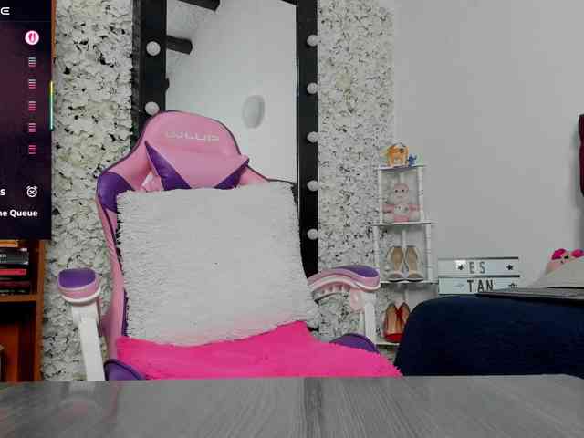 Jessica-Angel webcam