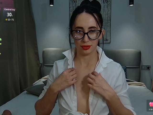 SonyaNight's BongaCams show and profile