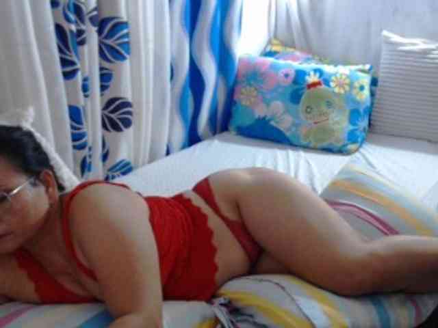 junglejen Live Webcam on BongaCams