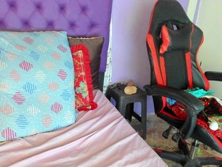 MargothClain Porn Show