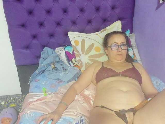 MargothClain's BongaCams show and profile