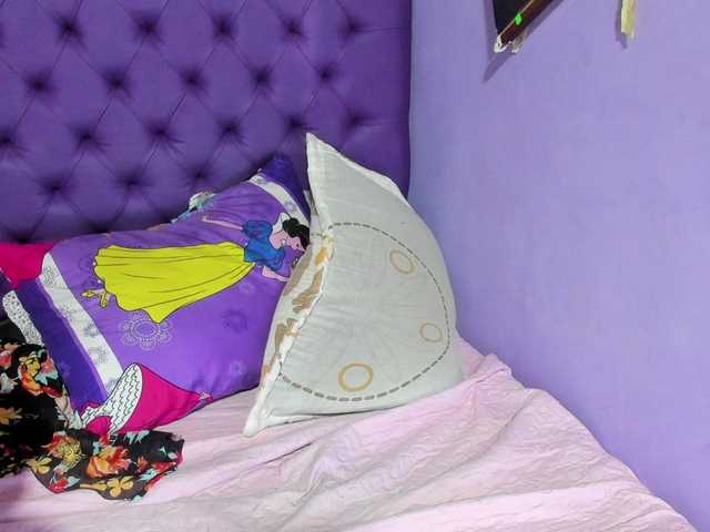 MargothClain's BongaCams show and profile