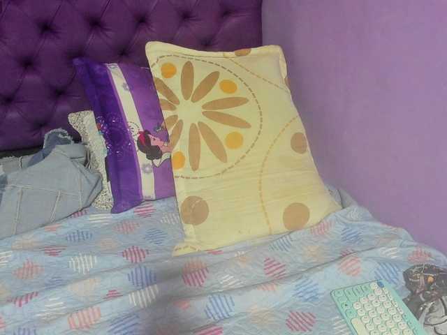 MargothClain's BongaCams show and profile