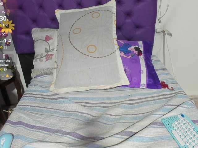 MargothClain's BongaCams show and profile