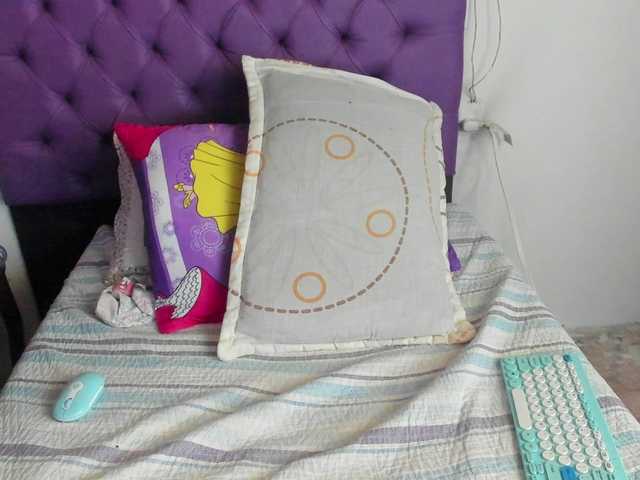 MargothClain's BongaCams show and profile