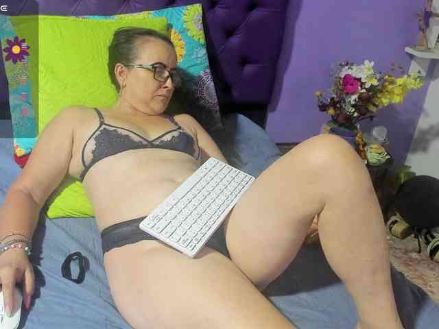 MargothClain webcam