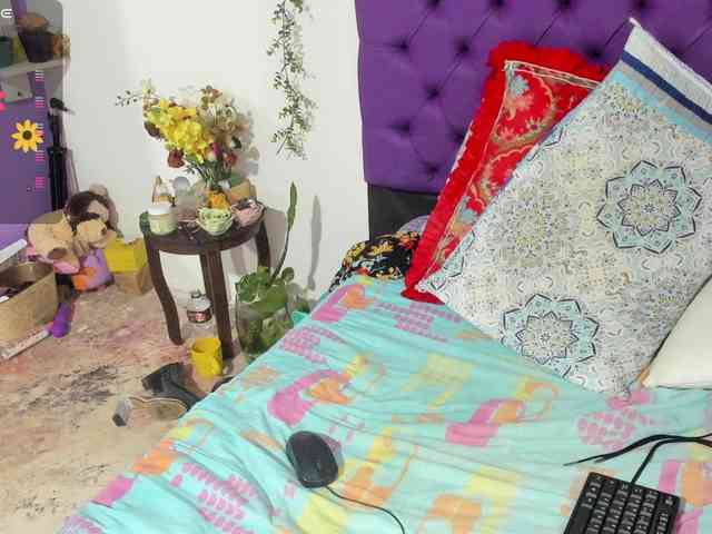 MargothClain webcam