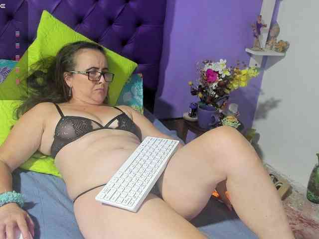 MargothClain webcam