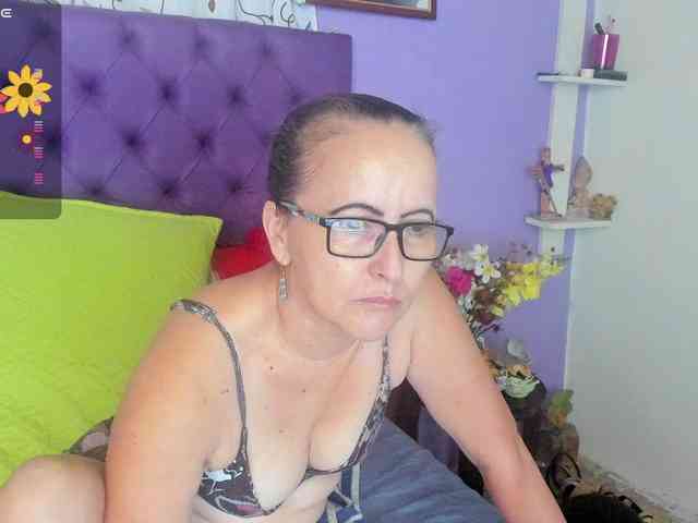live chatroom MargothClain