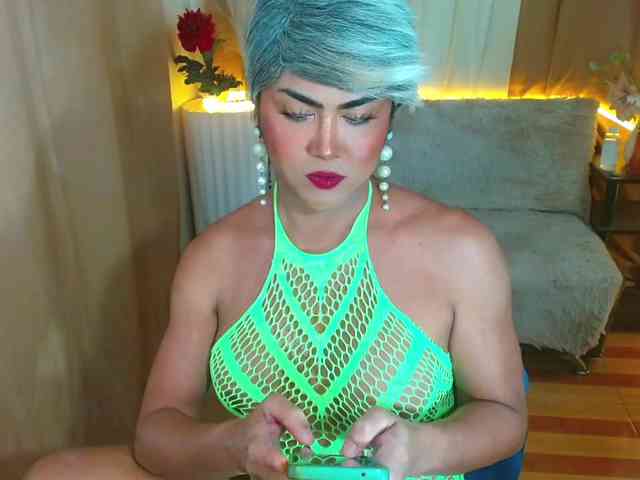 queenAletta Live Webcam on BongaCams