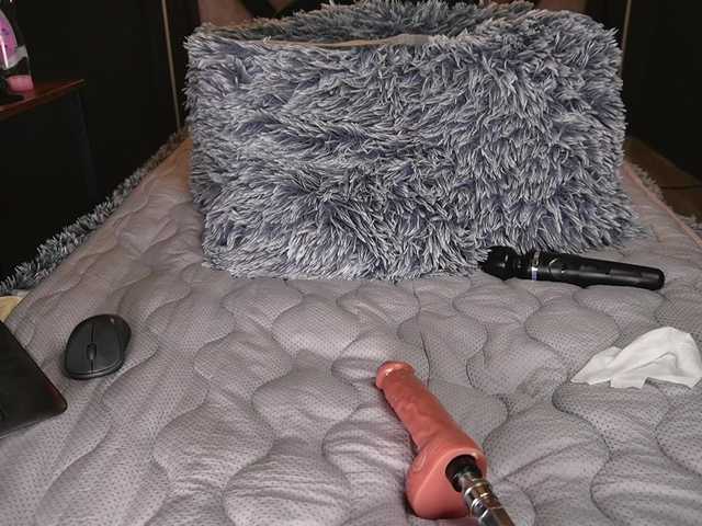 Katiehill's BongaCams show and profile