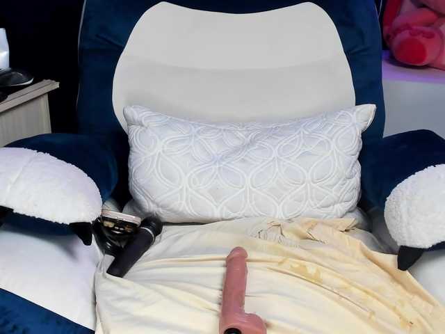 Katiehill's BongaCams show and profile