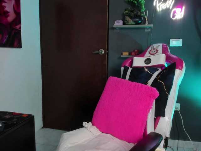 Katiehill's BongaCams show and profile