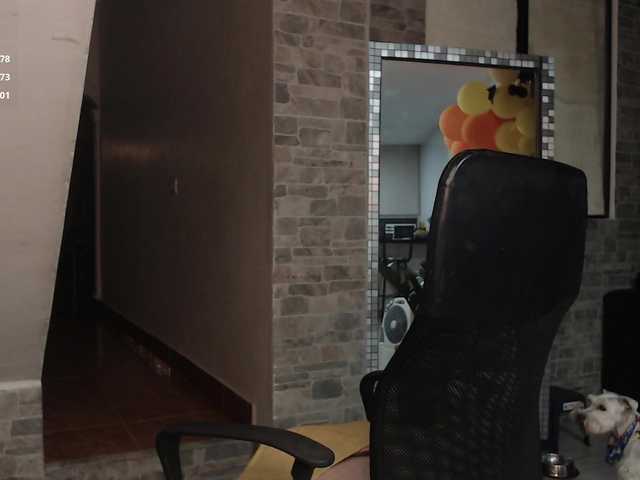  xcarlet1 chat room