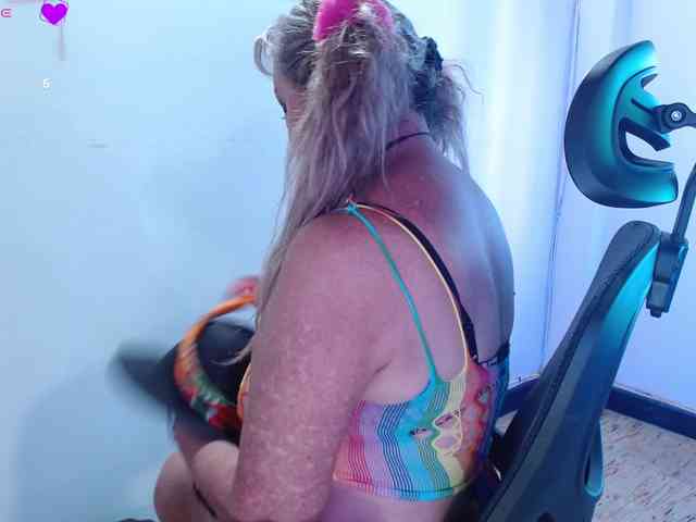 private live web cam Xcarlet1